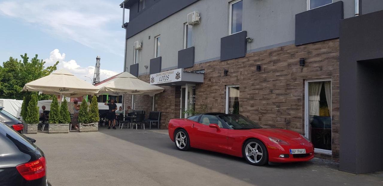 Dnd-X Hotel Pancevo Luaran gambar