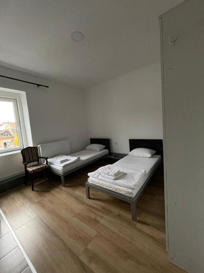 Dnd-X Hotel Pancevo Luaran gambar