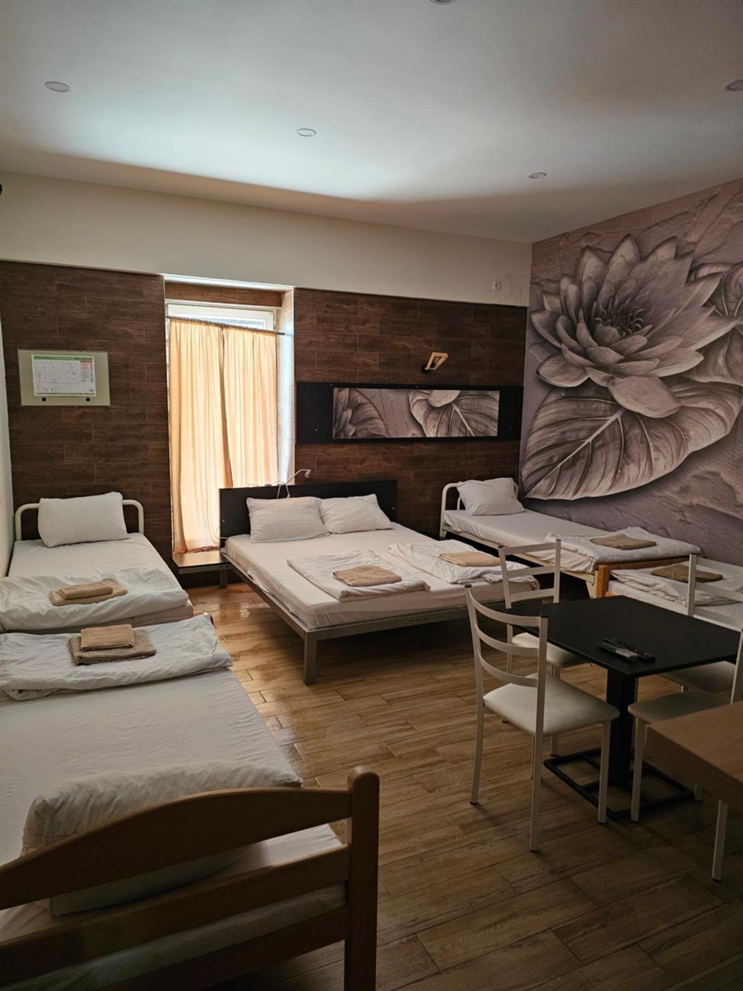 Dnd-X Hotel Pancevo Luaran gambar