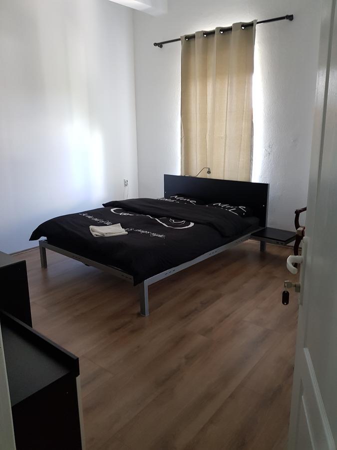 Dnd-X Hotel Pancevo Luaran gambar