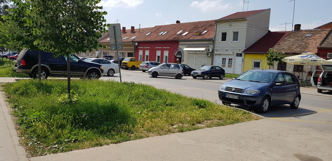 Dnd-X Hotel Pancevo Luaran gambar