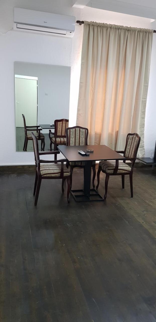 Dnd-X Hotel Pancevo Luaran gambar